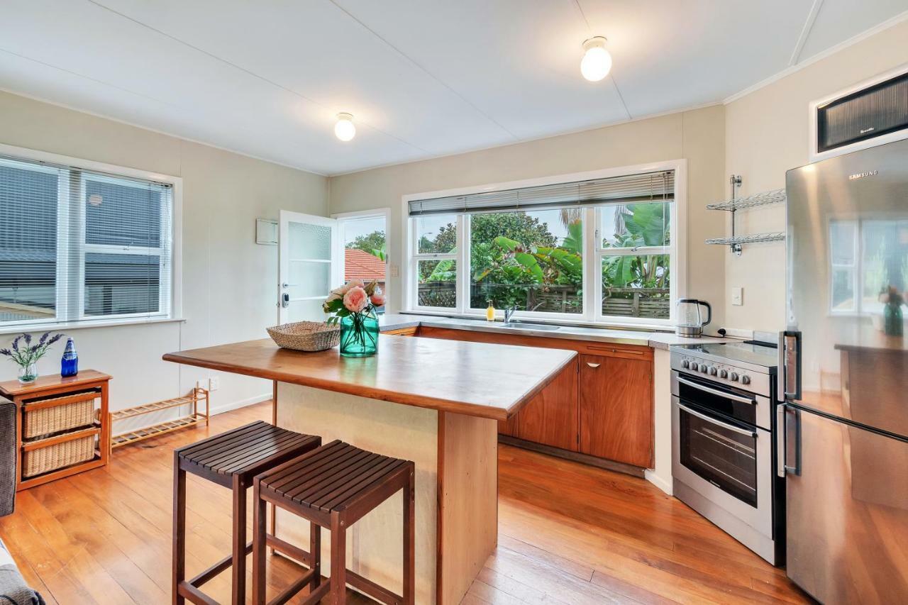 Sunny & Cozy Home Near Western Springs Auckland Eksteriør bilde
